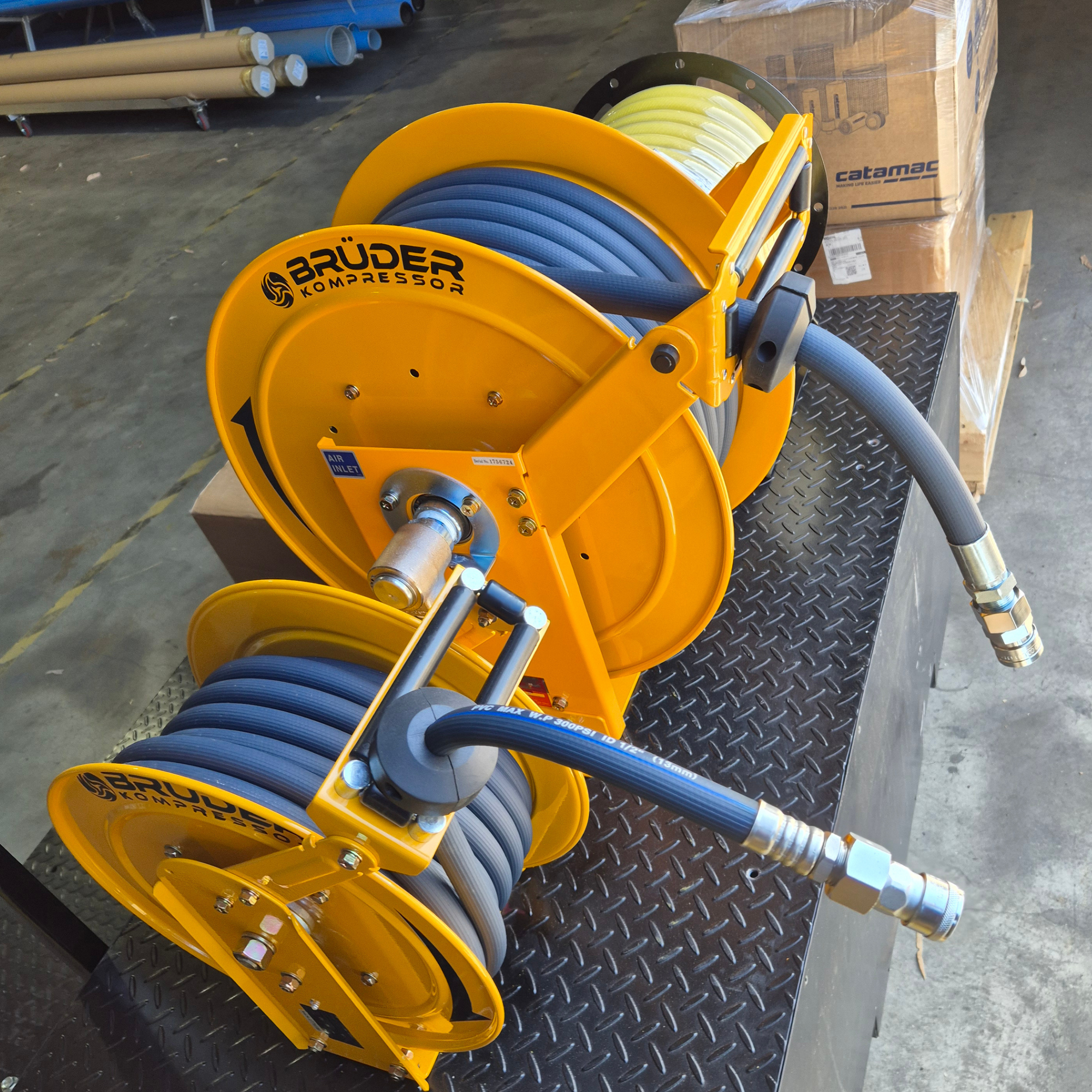Spring Retract 3/4" x 20m Hose Reel - Image 3