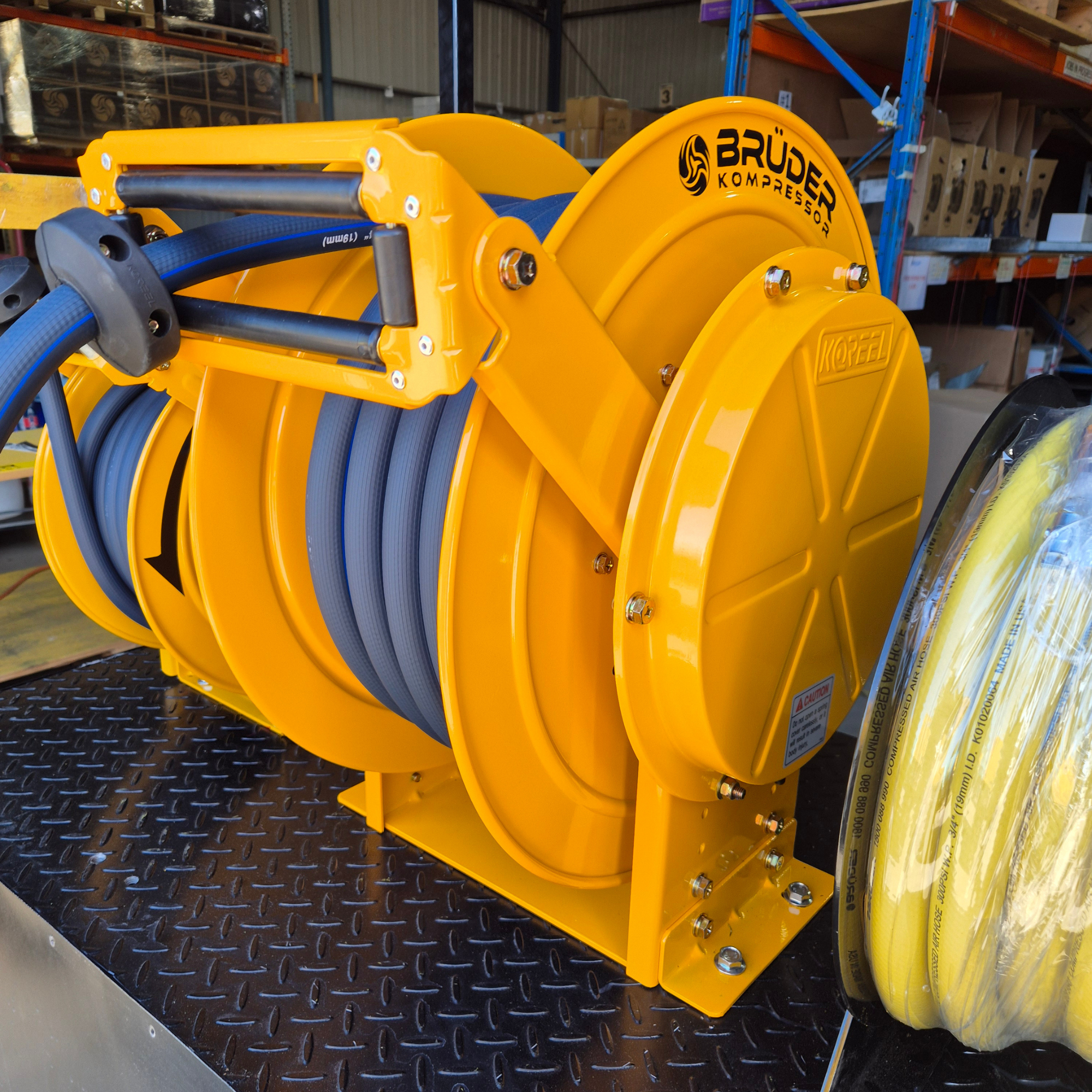 Spring Retract 3/4" x 20m Hose Reel - Image 5