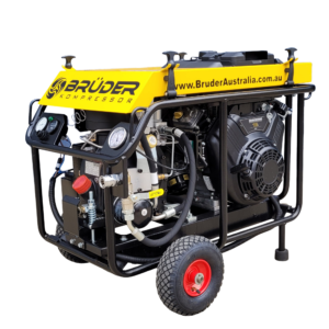 [GP47] 47cfm Rotary screw compressor, Petrol driven with wheeled transport frame